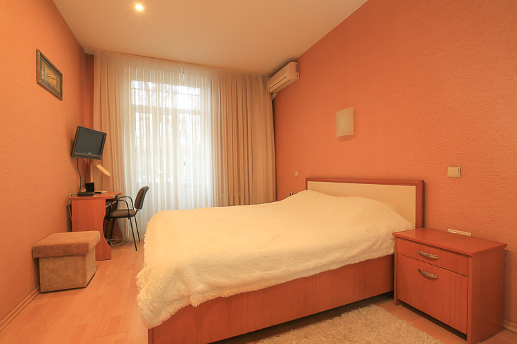 Central Art Apartment este un apartament de 2 camere de inchiriat in Chisinau, Moldova